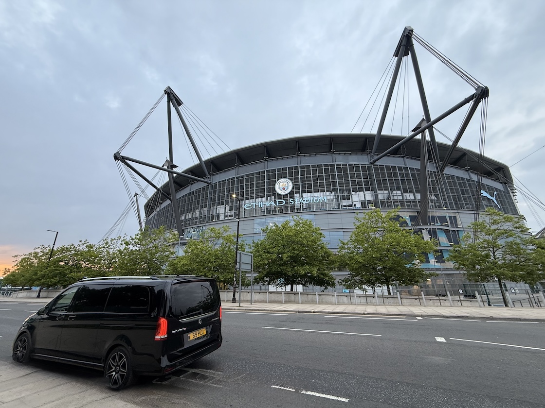 Senzati Jet Class to Manchester – A VIP Olivia Rodrigo Concert Transfer