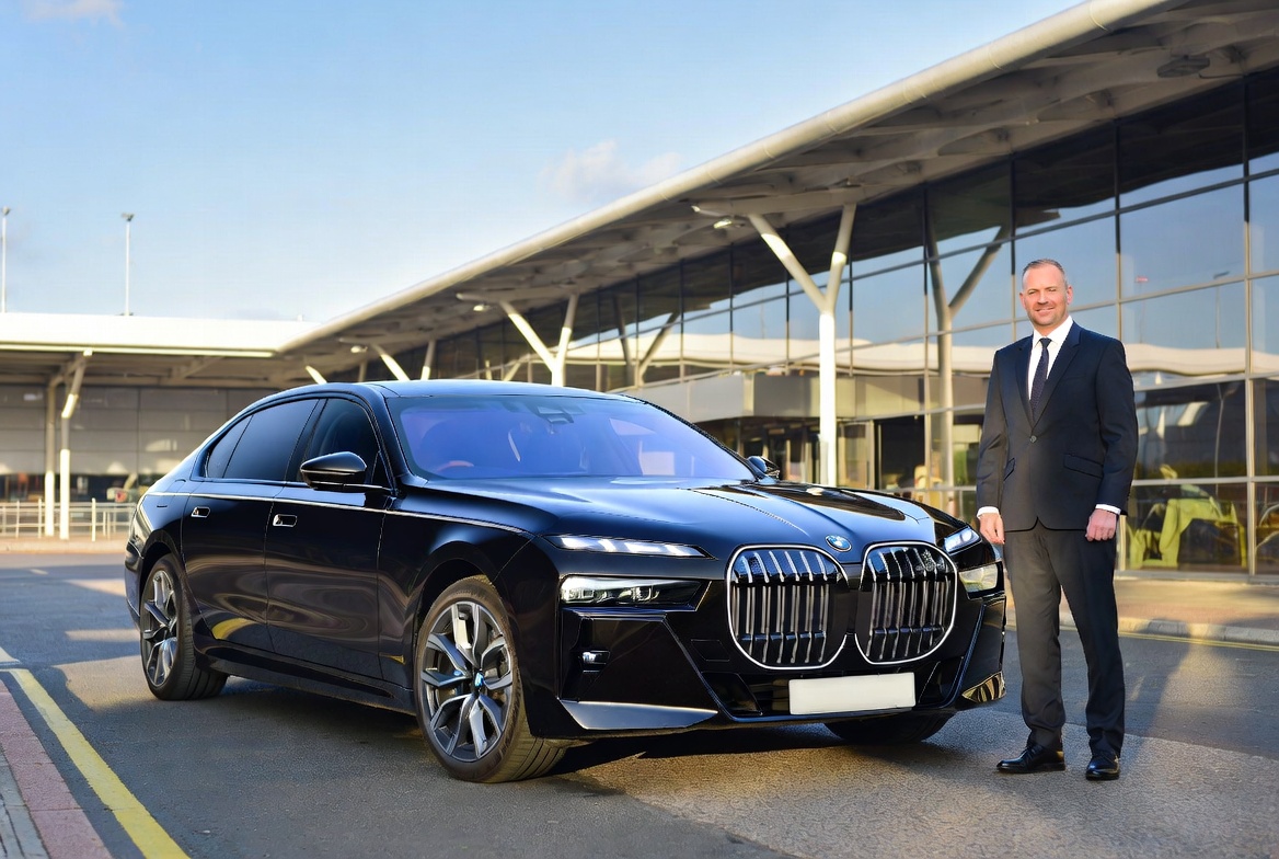 Airport Transfer Cost Hampshire 2026 | Plus Chauffeurs