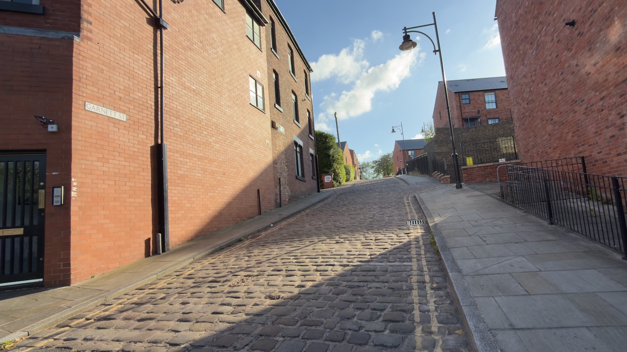 Cobblestones & Stopovers: A Stockport Moment on a Long-Distance Chauffeur Run